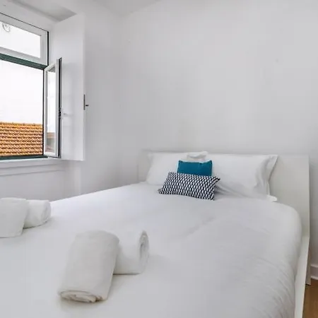 Guestready - Cosy Flat Santos-o-velho Lisboa