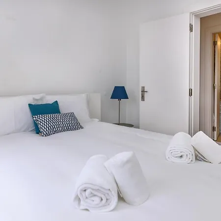 Guestready - Cosy Flat Santos-o-velho Lisboa